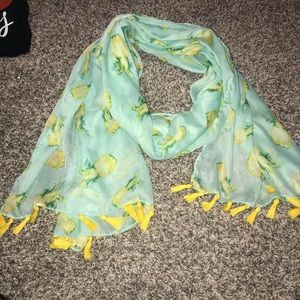 Pineapple Tassel Scarf 🍍